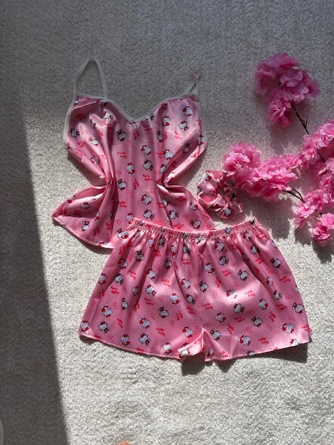 تاپ و شورتک ساتن طرح کیتی